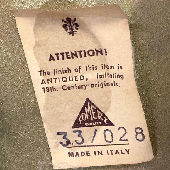 FOMERZ Carved Wood Magazine Floor Rack - Picture 7 of 11